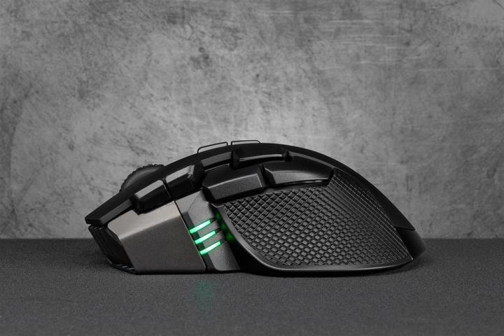 Actual product image Corsair Ironclaw (Wireless)