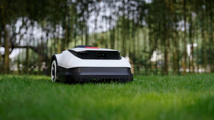 Produktbild Ecovacs Goat A1600 RTK (1600 m², Ohne Begrenzungskabel)