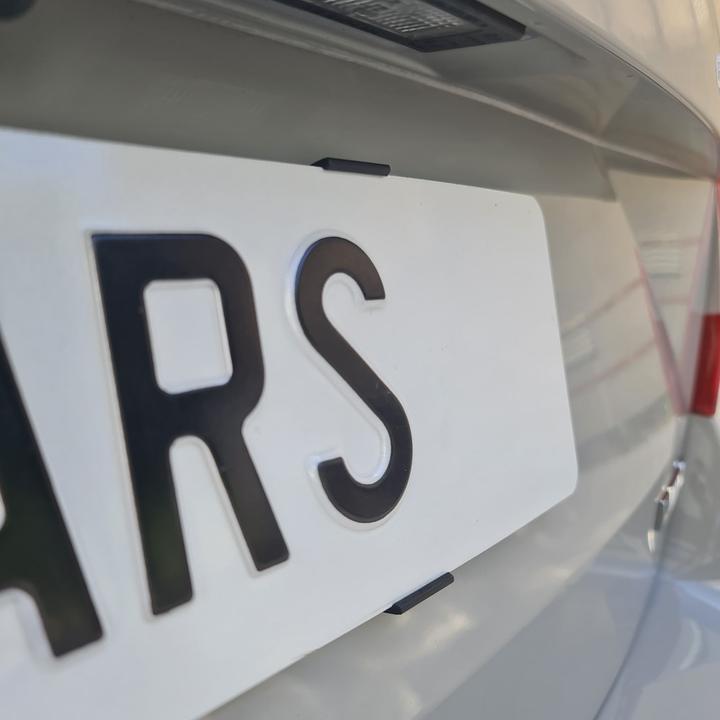 Image du produit 21cars Support de plaque d'immatriculation cliquable format long (Panneaux avant, Format long)