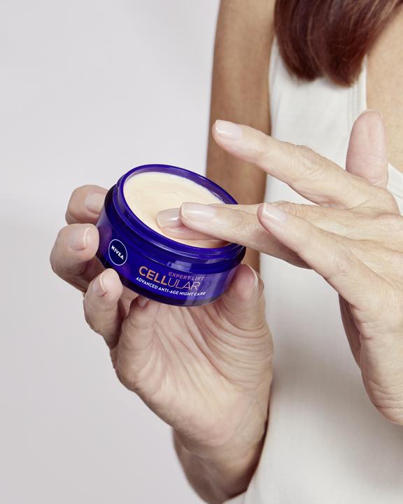 Image du produit NIVEA Cellulaire Expert Lift Soin de Nuit Anti-Age (50 ml, Crème de nuit)