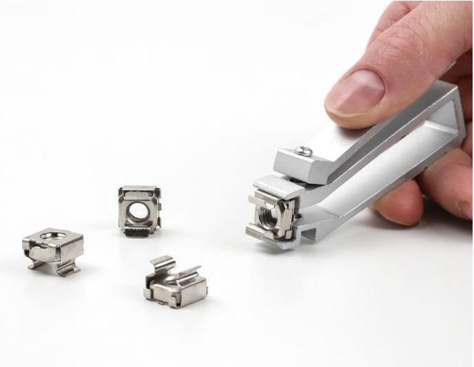 Actual product image Delock Pliers for cage nuts M4, M5 and M6 (50 mm)