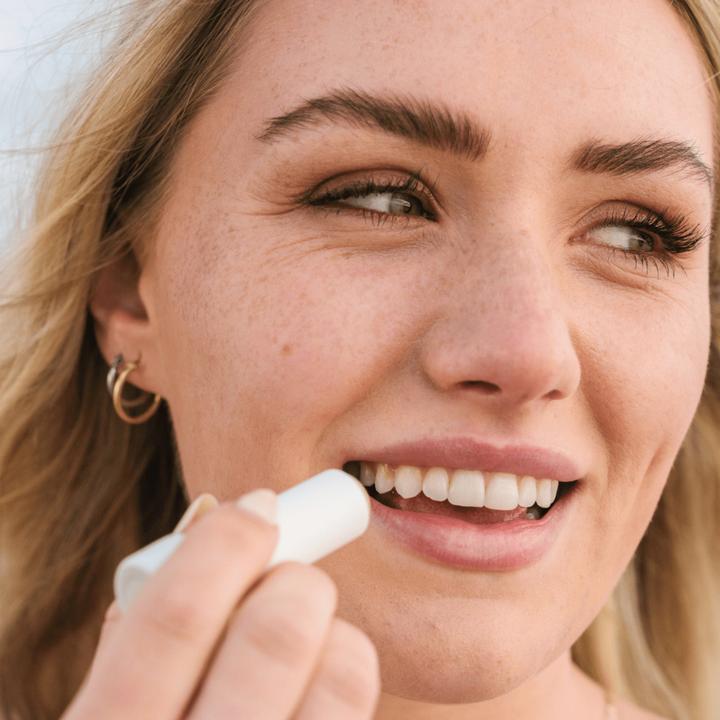 Produktbild Coola Suncare Classic Liplux (Balsam, 4.20 ml)