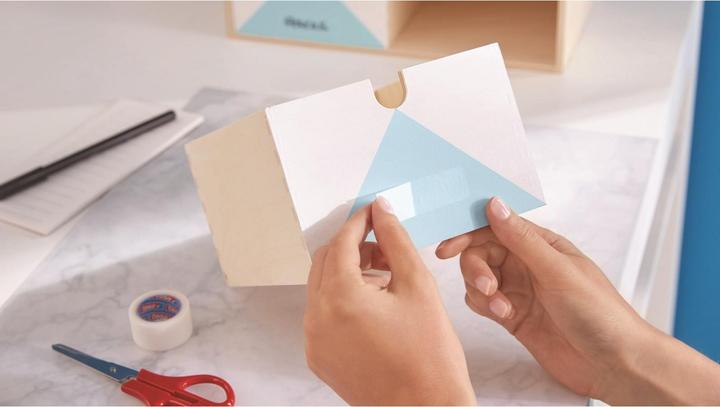 Image du produit tesa 1x tesafilm INVISIBLE, invisible mat, résistant au vieillissement et à la déchirure (19 mm)