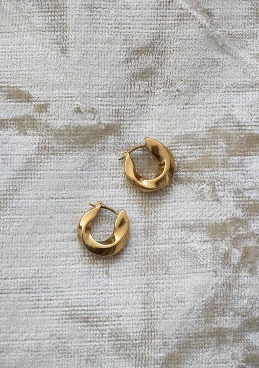 Image du produit Tara Style Celine Hoops - Creolen (waterproof) (Acier inoxydable 18k plaqué or, 100% résistant à l'eau)