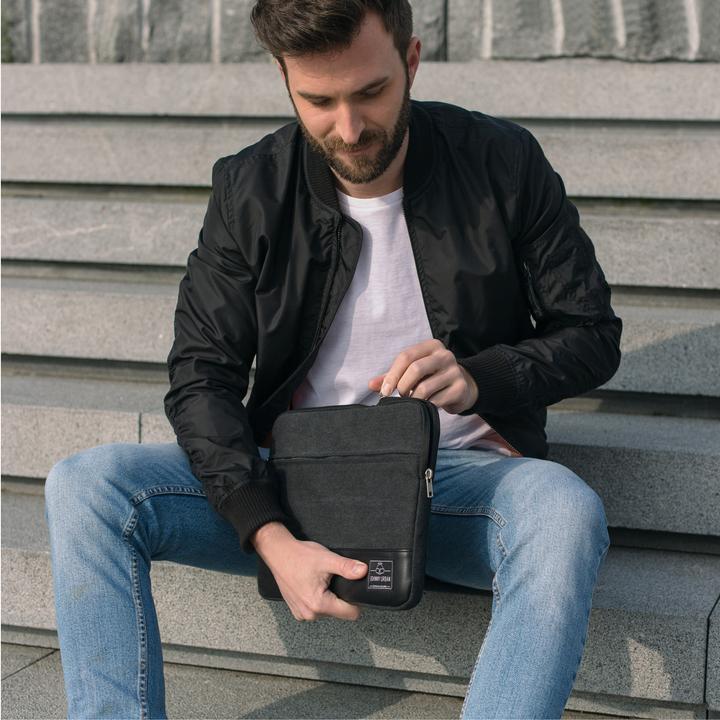 Actual product image Johnny Urban Canvas (15.60", Universal)