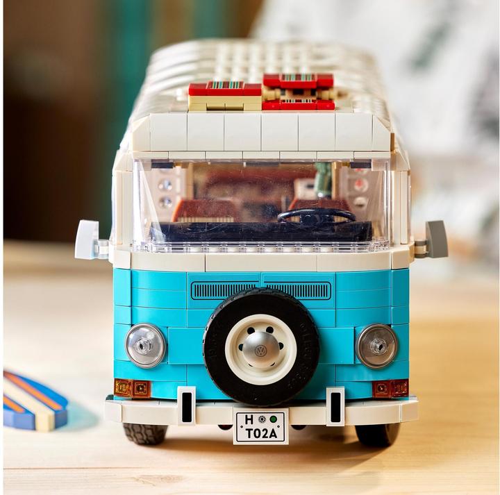 Actual product image LEGO Volkswagen T2 Camping Bus (10279, LEGO Creator Expert, LEGO Rare Sets)
