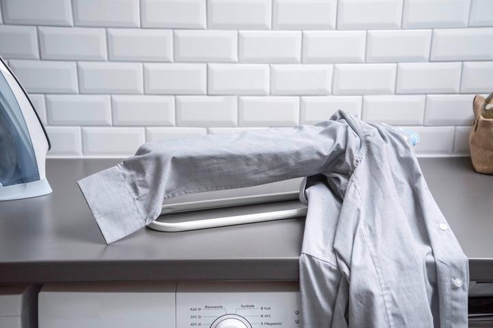 Actual product image Wenko Sleeve ironing board (52 x 11 cm)
