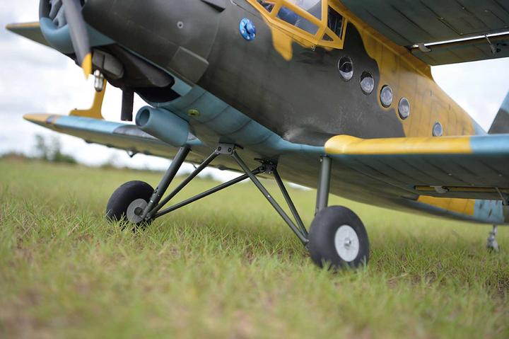Produktbild Black Horse Antonov AN-2 / 2425mm Doppeldecker (Motorflugzeug)