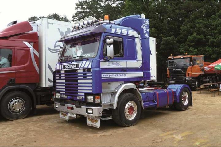 Actual product image Italeri Scania 143M Topline 4x2