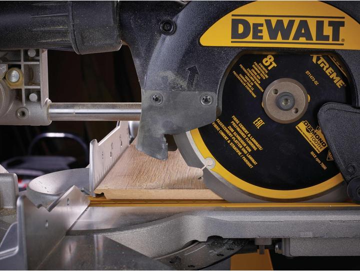 Actual product image DeWalt Circular saw blade PCD 216/30mm 8Z