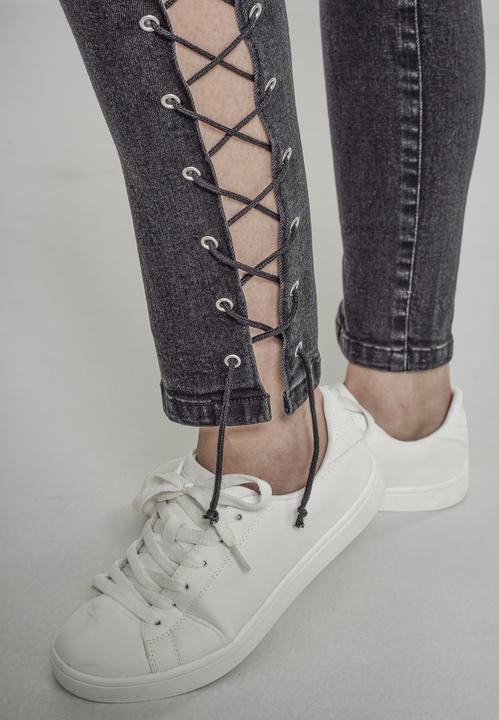 Immagine prodotto Urban Classics Ladies Denim Lace Up Skinny Pants (28)