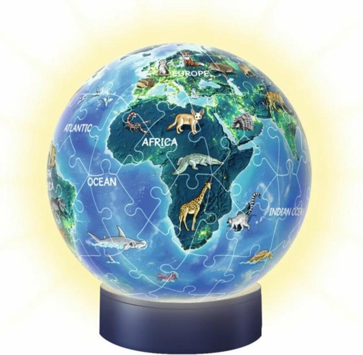 Actual product image Ravensburger Night light - Earth at night (72 pieces)