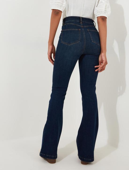 Actual product image Joe Browns Vintage wash button pocket jeans (46)