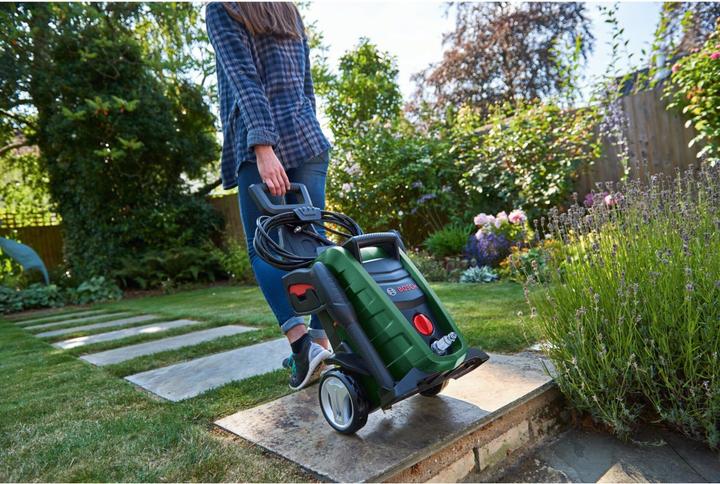 Actual product image Bosch Home & Garden Universal Aquatak 135 (Electrical connection)