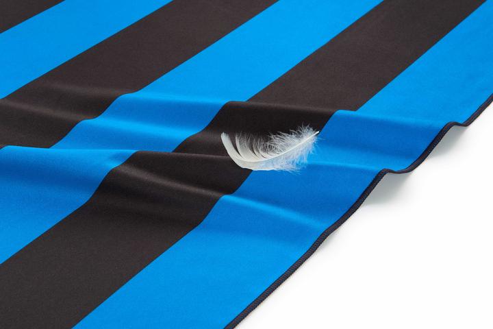 Actual product image Fit-Flip Strandtuch XXL Mikrofaser schnelltrocknendes Badetuch 200x90cm (200 x 90 cm)