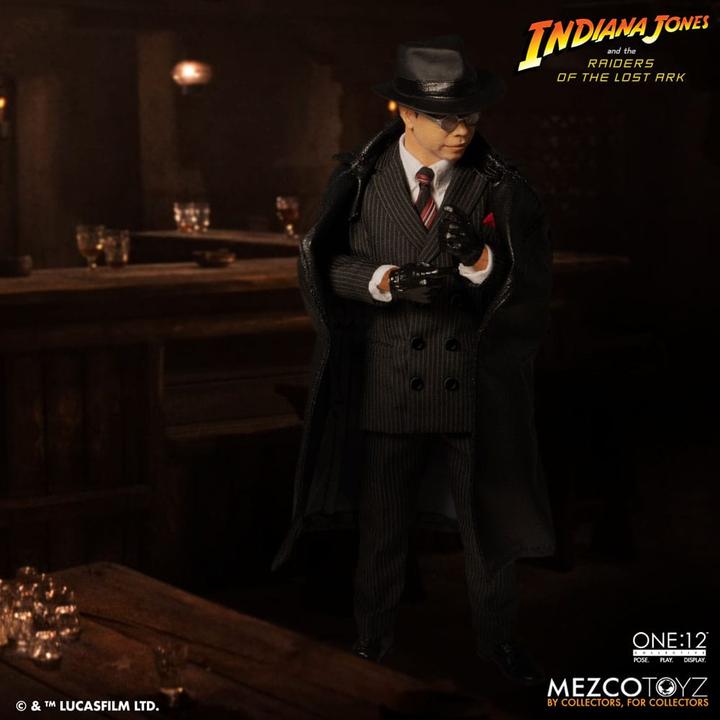 Actual product image Mezco Toys Indiana Jones Action Figure 1/12 Major Toht and Ark of the Covenant Deluxe Boxed Set 16 cm