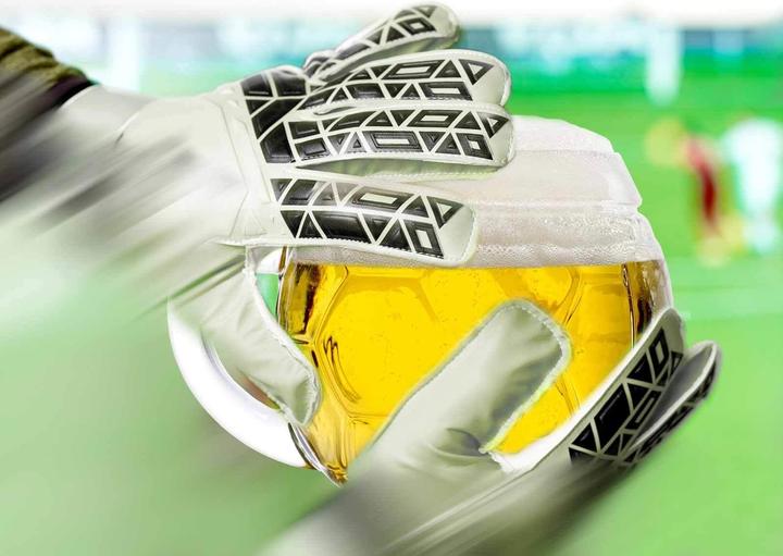 Actual product image Stölzle Beer Mugs Football (0.40 l, 6 x)