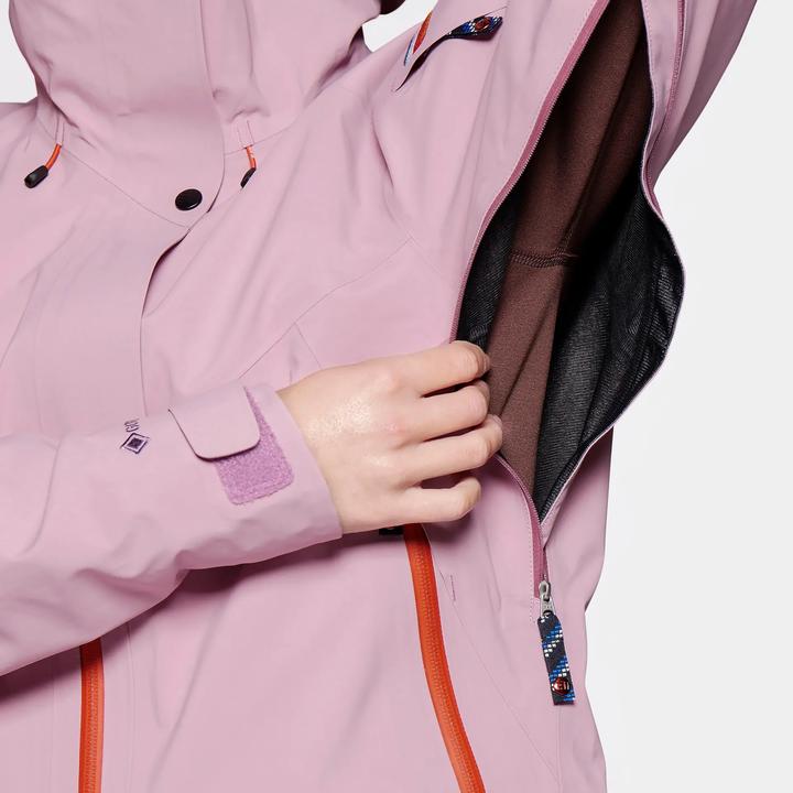 Actual product image Elevenate Pure Hardshelljacke Ginger Beige Damen (XS)