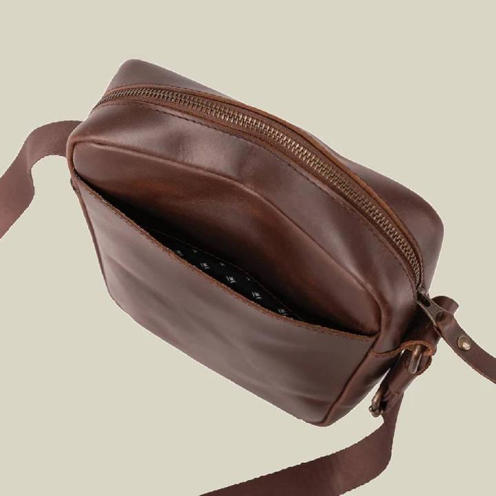 Produktbild Buckle & Seam Leder Reporter Bag Collector Braun/Dots
