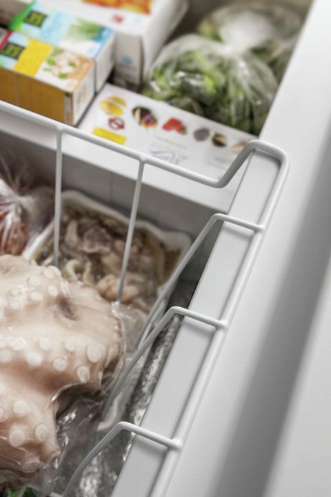 Actual product image Indesit OS 2A 250 (Stand-alone, 255 l)