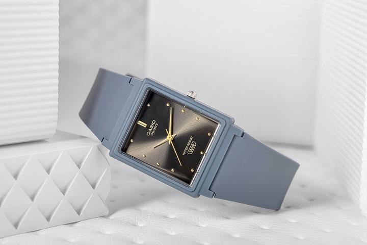 Image du produit Casio Collection - MQ-38UC-2A2ER (Montre de sport, 27 mm)