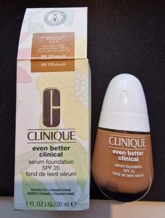 Actual product image Clinique Even Better Clinical Serum Foundation SPF 20 (No. WN104 - Toffee)