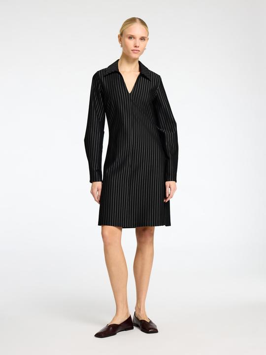 Produktbild Selected Femme Nadelstreifen Viskosemix Minikleid (3XL)