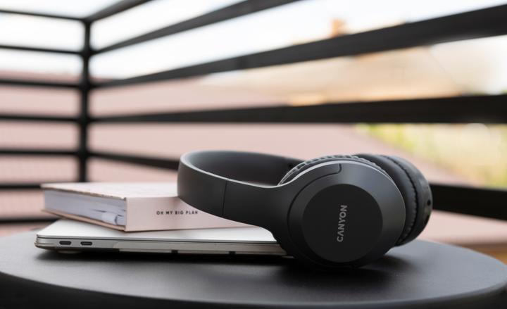 Actual product image Canyon BTHS-3 (No noise cancelling, 15 h, Wireless, Cable)