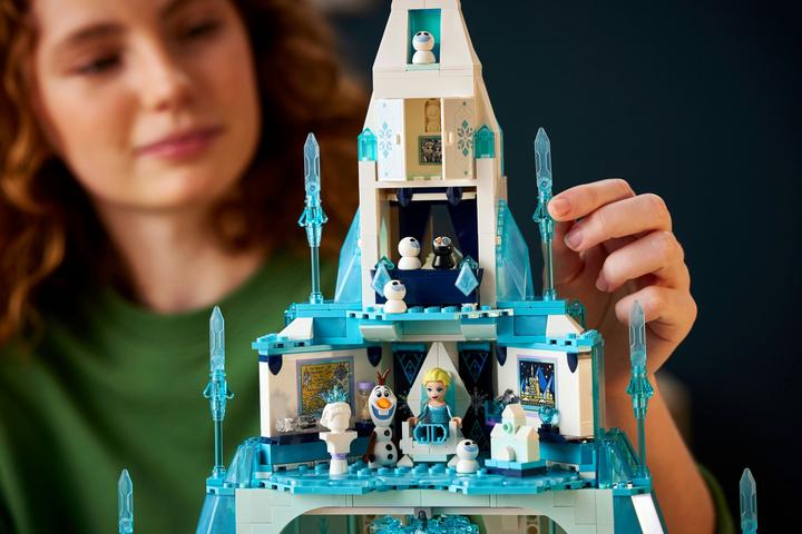 Produktbild LEGO Der Eispalast (43197, LEGO Seltene Sets)