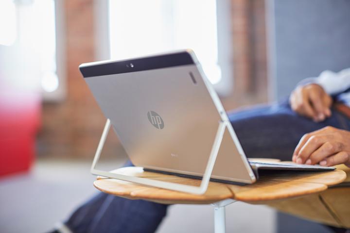 Produktbild HP Elite x2 1012 G1 - Tablet - mit abnehmbarer Tastatur - Core m7 6Y75 / 1.2 GHz - (12", Intel Core M7-6Y75, 8 GB, 512 GB, DE)