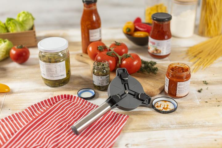 Actual product image Kuhn Rikon Deluxe Gripper lid opener grey