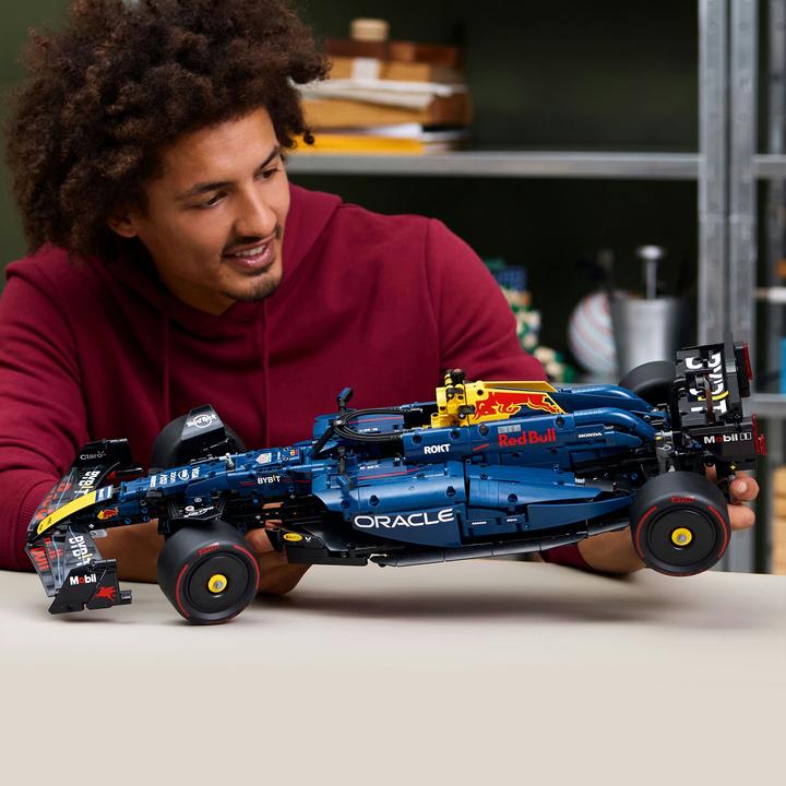 Actual product image LEGO Oracle Red Bull Racing RB20 F1 Rennauto (42206, LEGO Technic)