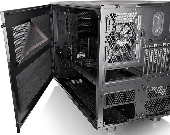 Image du produit Thermaltake Core X9 (ATX, mATX, Mini-ITX, E-ATX)
