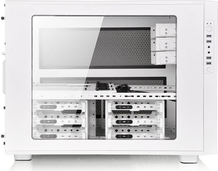 Actual product image Thermaltake Core X9 Snow Edition (ATX, mATX, Mini-ITX, E-ATX)