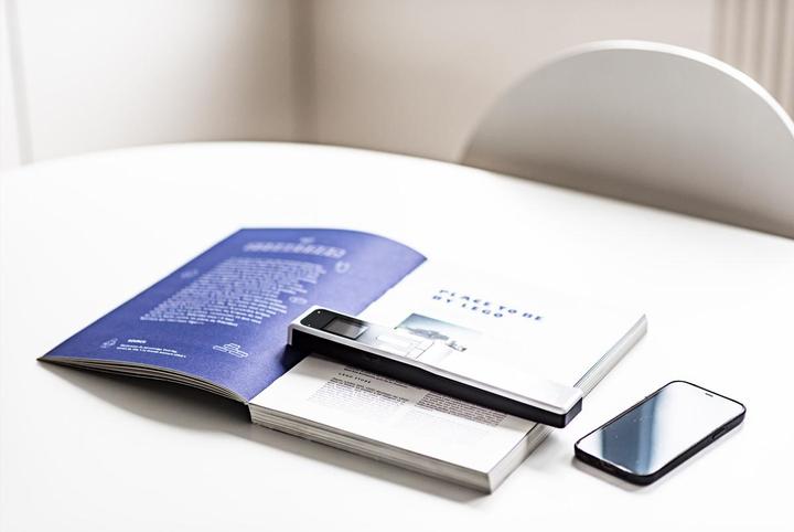 Actual product image Iris IRIScan Book 5 (USB)