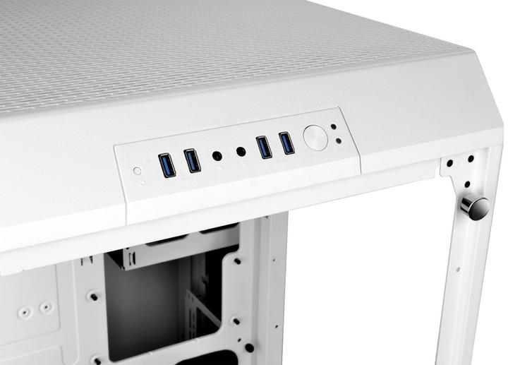 Actual product image Thermaltake The Tower 900 Snow Edition (ATX, mATX, Mini-ITX, E-ATX)
