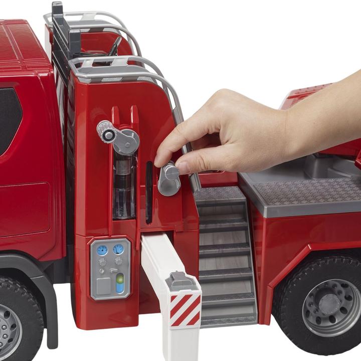 Immagine prodotto Bruder Scania Super 560R vigili del fuoco con scala girevole, pompa dell'acqua, modulo L+S
