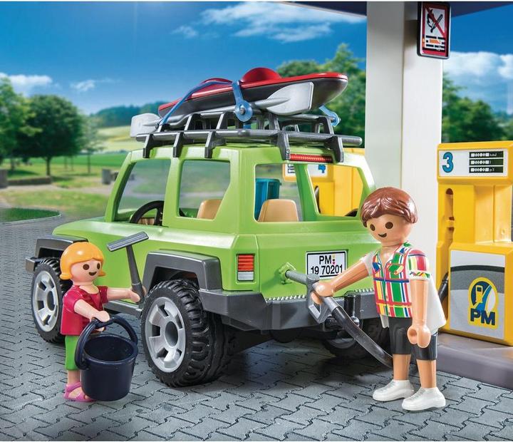 Actual product image Playmobil Large filling station (70201, Playmobil City Life)