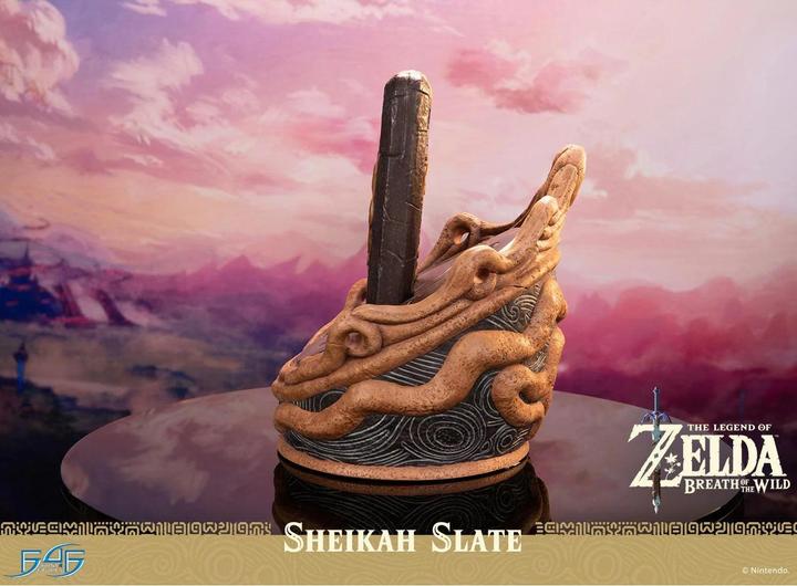 Actual product image First 4 Figures The Legend of Zelda: Breath of the Wild statuette 1/1 Sheikah Slate 24 cm