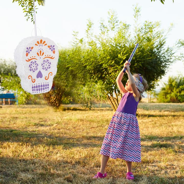 Relaxdays Skull Pinata
