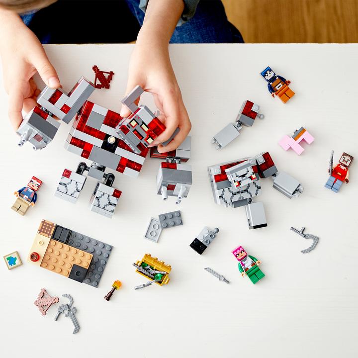 Actual product image LEGO The Redstone Showdown (21163, LEGO Minecraft)