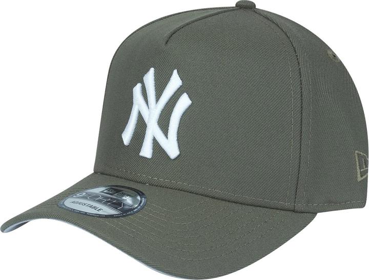 Actual product image New Era 9Forty Snapback Trucker Cap - New York Yankees olive
