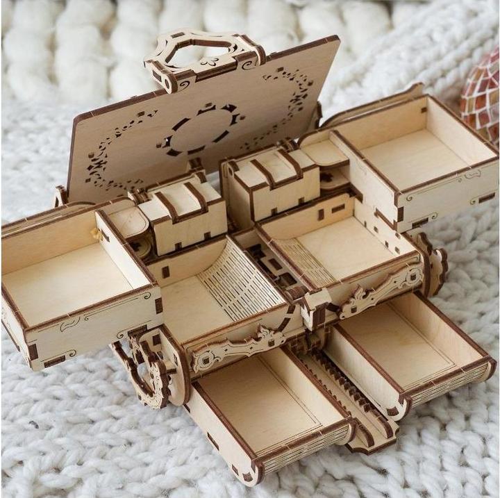 Produktbild Ugears Antik-Schatulle (185 Teile)