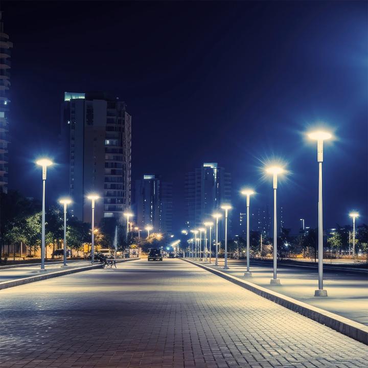 Immagine prodotto Luxula Lampada a LED per alte luci LX500143, HighBay, lineare, 200W, 20000lm, 4000K (9000 lm, IP65)
