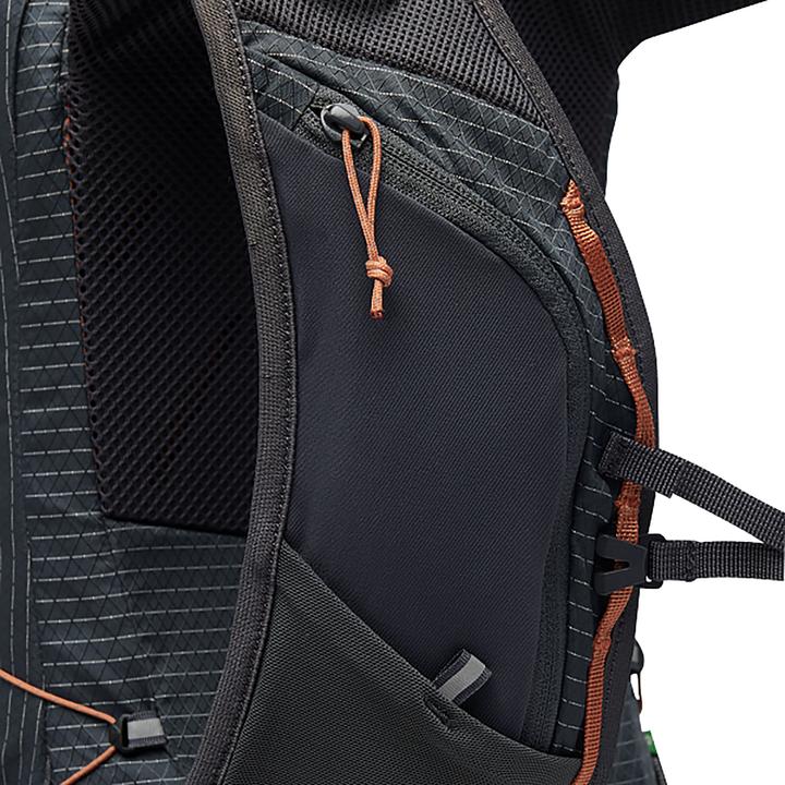 Actual product image Black Diamond Pursuit 15 Backpack (15 l)