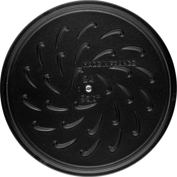 Produktbild Staub 40511-512-0 Bräter mit Chistera, Induktionsgeeignet, Gusseisen, Grenadine (24 cm, Bräter + Schmortopf, Gusseisen)