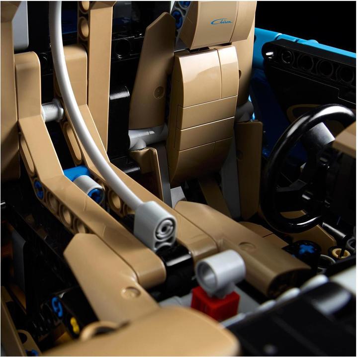 Actual product image LEGO Bugatti Chiron (42083, LEGO Technic, LEGO Rare Sets)