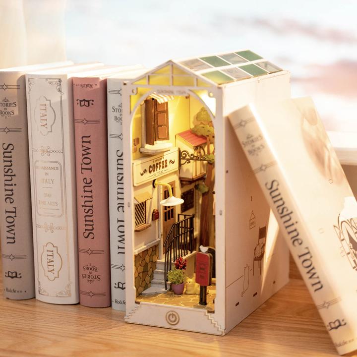 Actual product image Robotime Sunshine Town