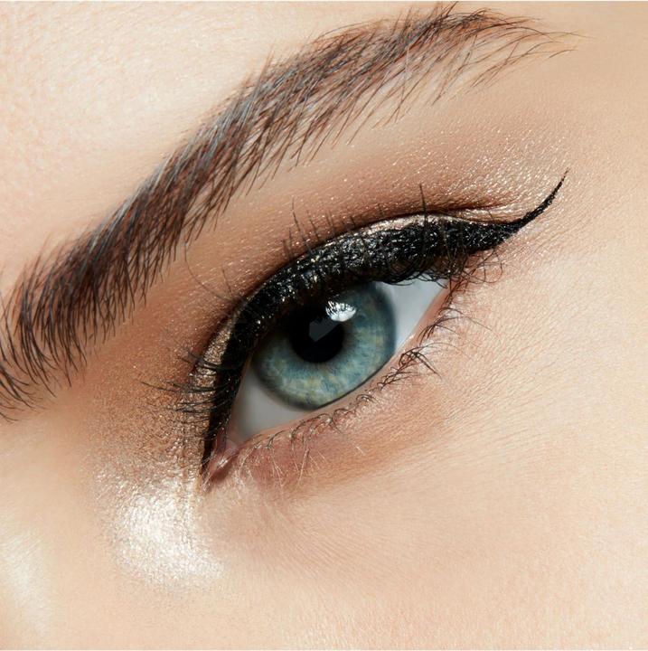Actual product image MAC Cosmetics Dazzleshadow (Yes To Sequin)
