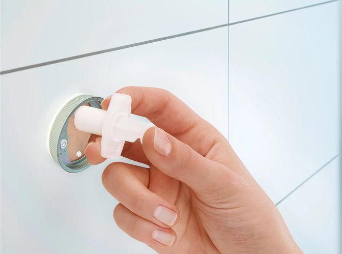 Immagine prodotto tesa Porta rotolo di carta igienica EKKRO con soluzione adesiva senza foratura